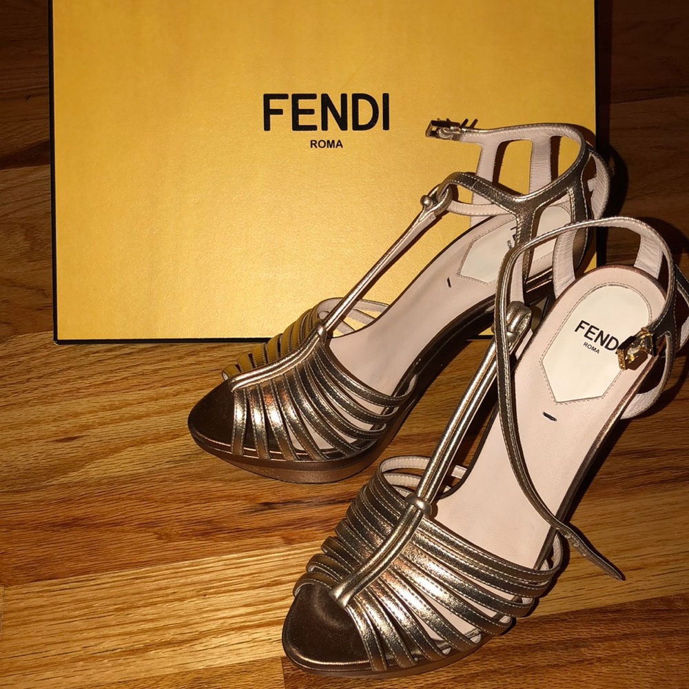 fendi heels